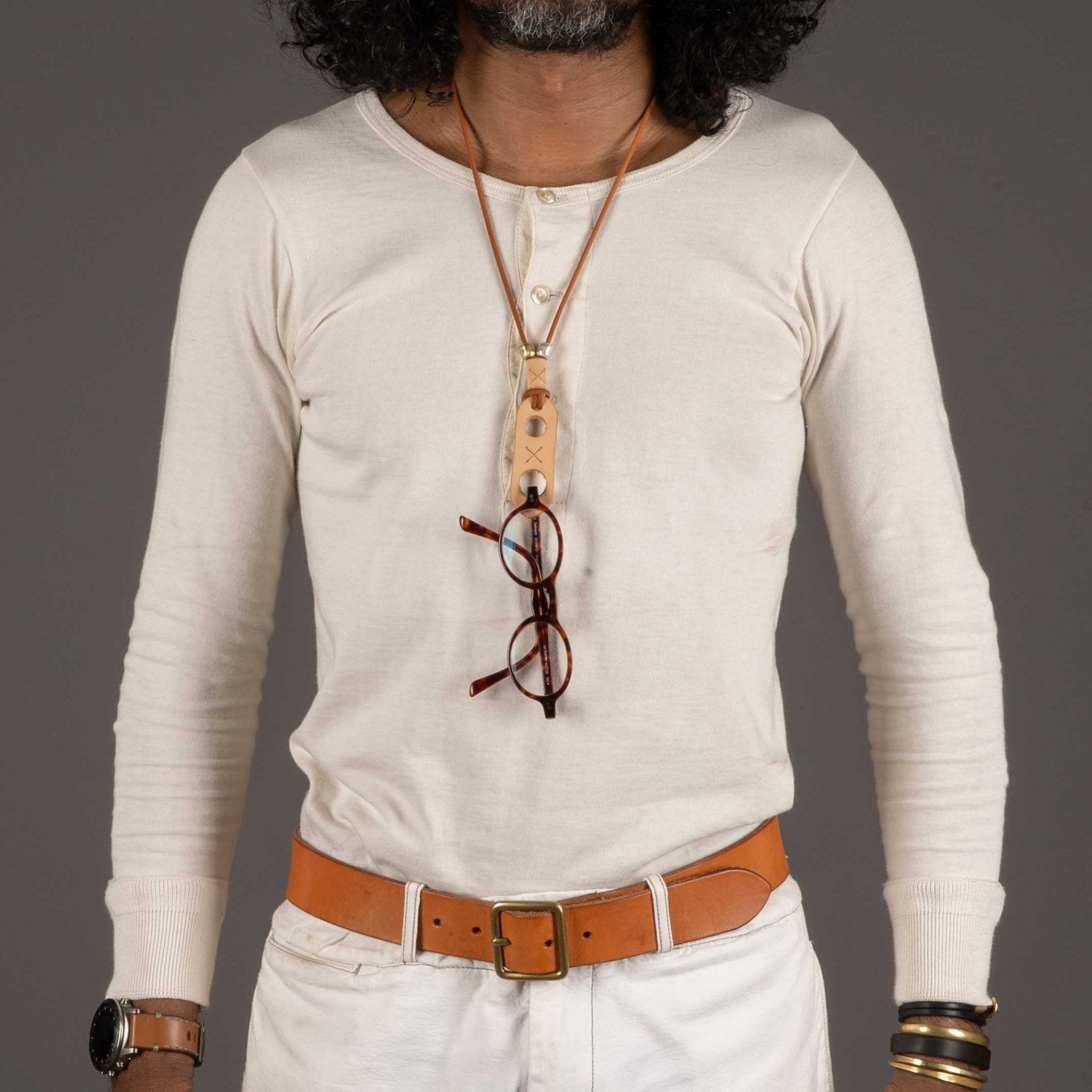 2 ArrowsPortaocchiali porte-lunettes natureCollierBritish Parts Luzern