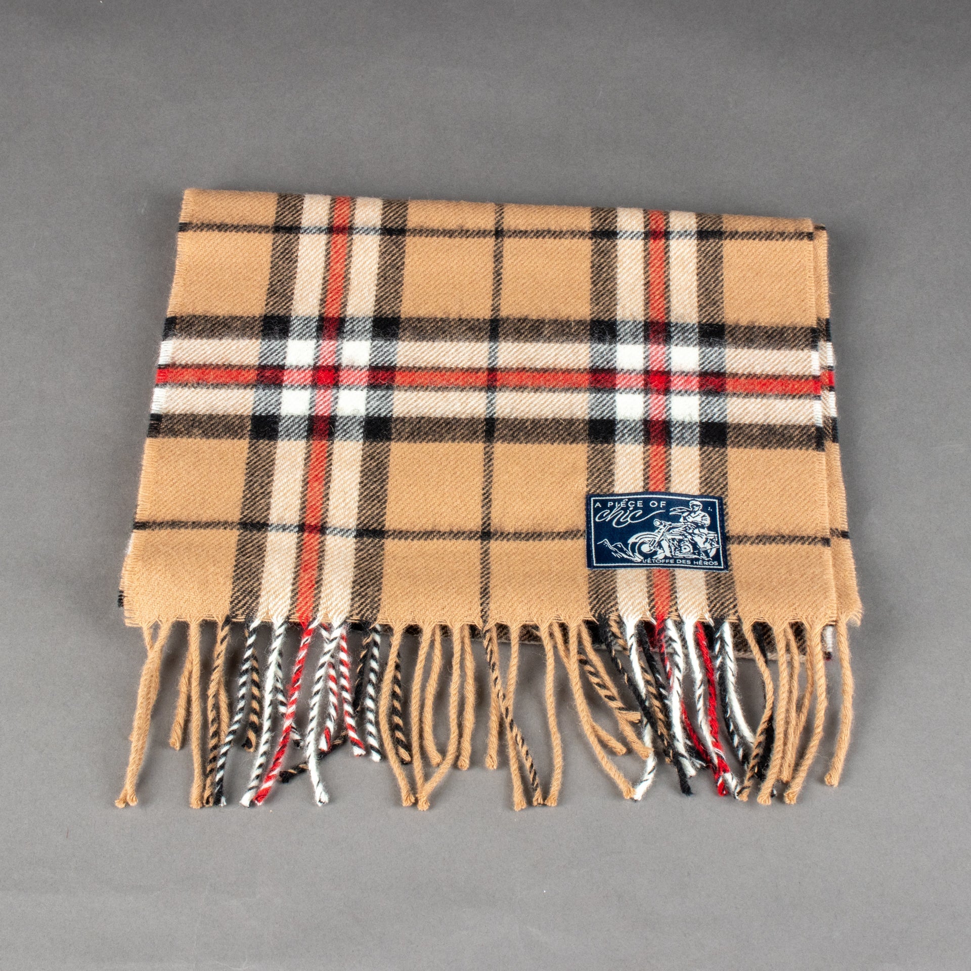 A Piece of ChicSchal Wollschal MalcomHalstuchBritish Parts Luzern