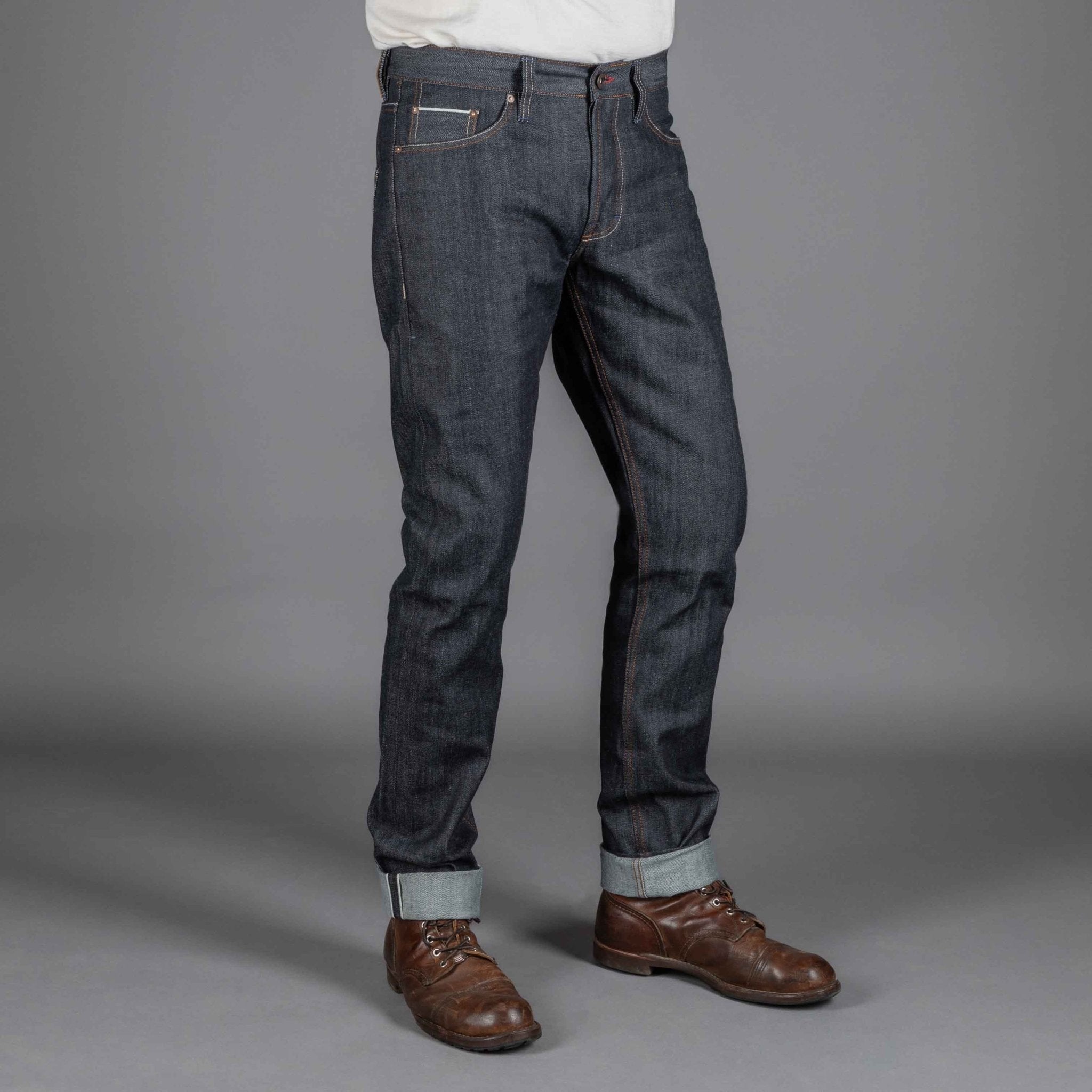 Pantalon en jean à manches bleuesPantalon en jean à manches bleues extra-étroit - Selvage blanc 12.5 ozPantalonBritish Parts Luzern