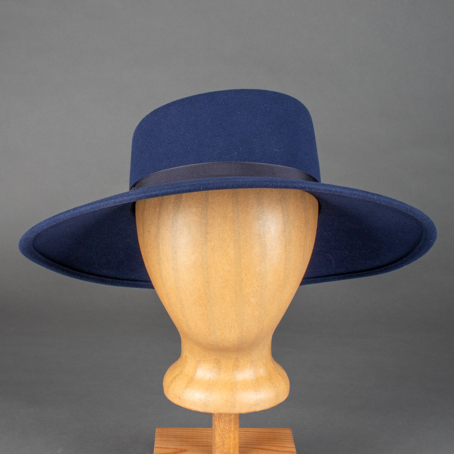 Diefenthal & Sohn1912 Duck Pond TintenblauHutBritish Parts Luzern