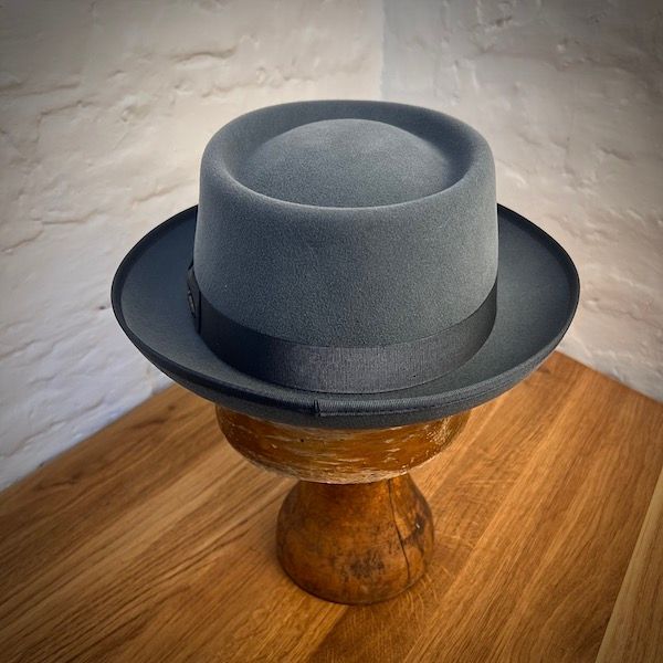 Diefenthal & Sohn1940 Pork Pie ErzHutBritish Parts Luzern