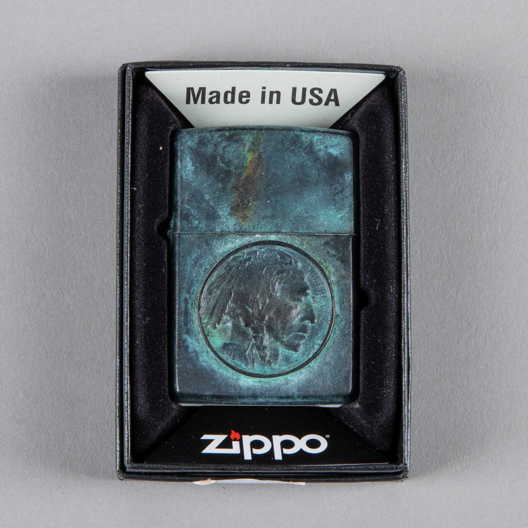 Bijoux finsZippo indien bronze patinéBriquetBritish Parts Luzern
