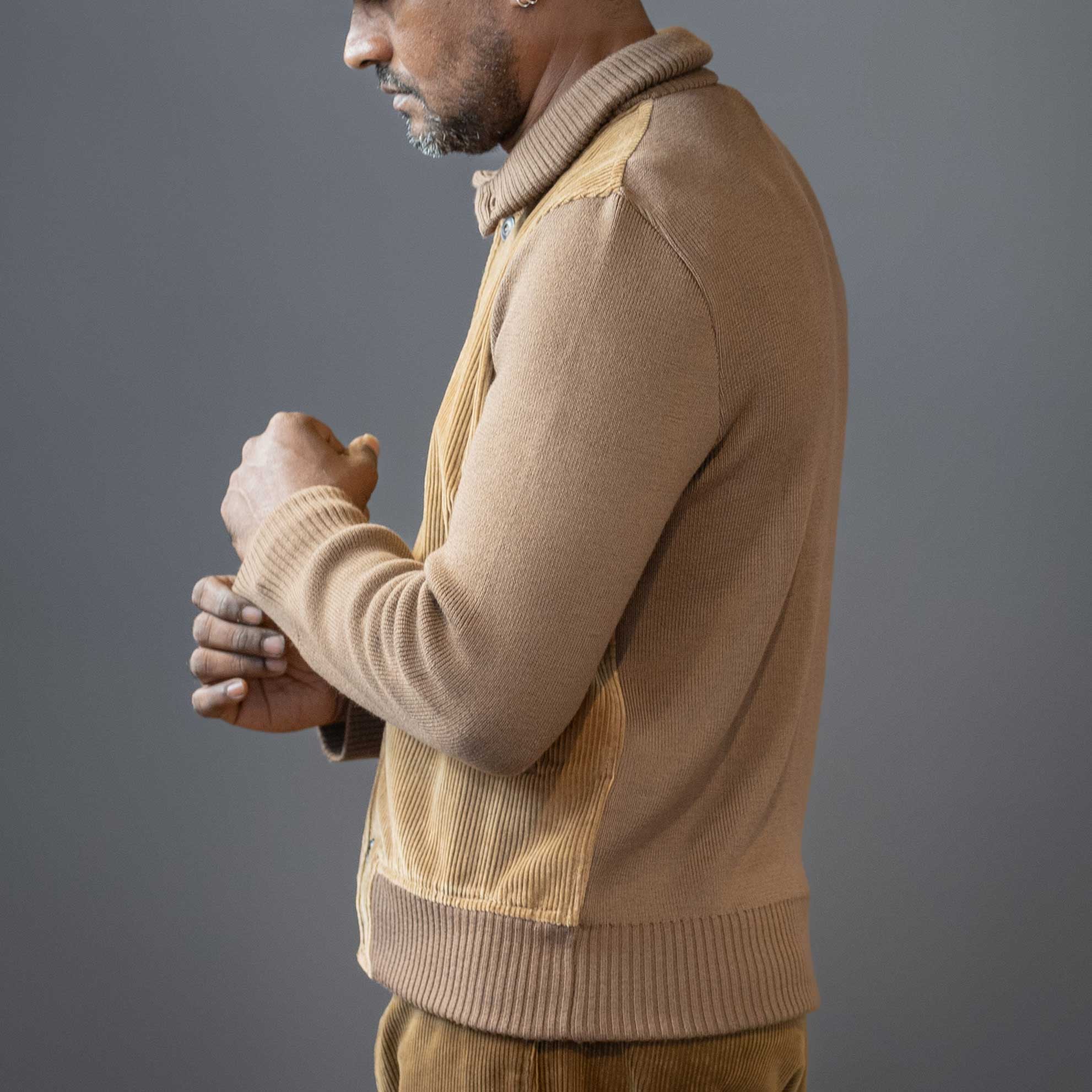 G.R.P.Buttons Jacket BeigeVeste en tricotBritish Parts Luzern