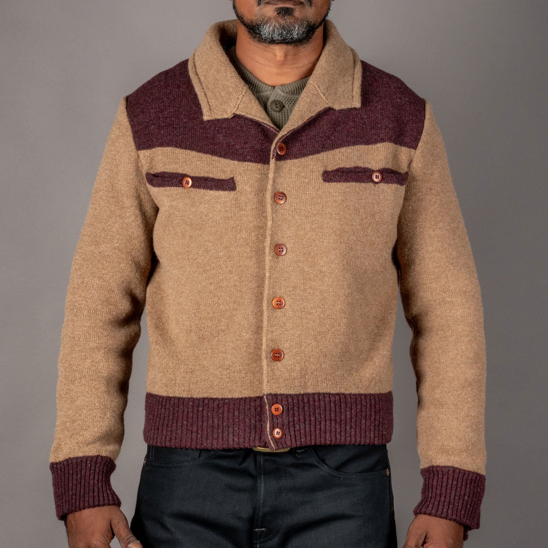G.R.P.Max 3 cardigan court en mérinos Camel BordeauxVeste en tricotBritish Parts Luzern