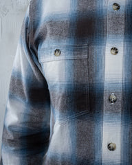 Pike Brothers1937 Roamer Shirt Danville BlueChemiseBritish Parts Luzern