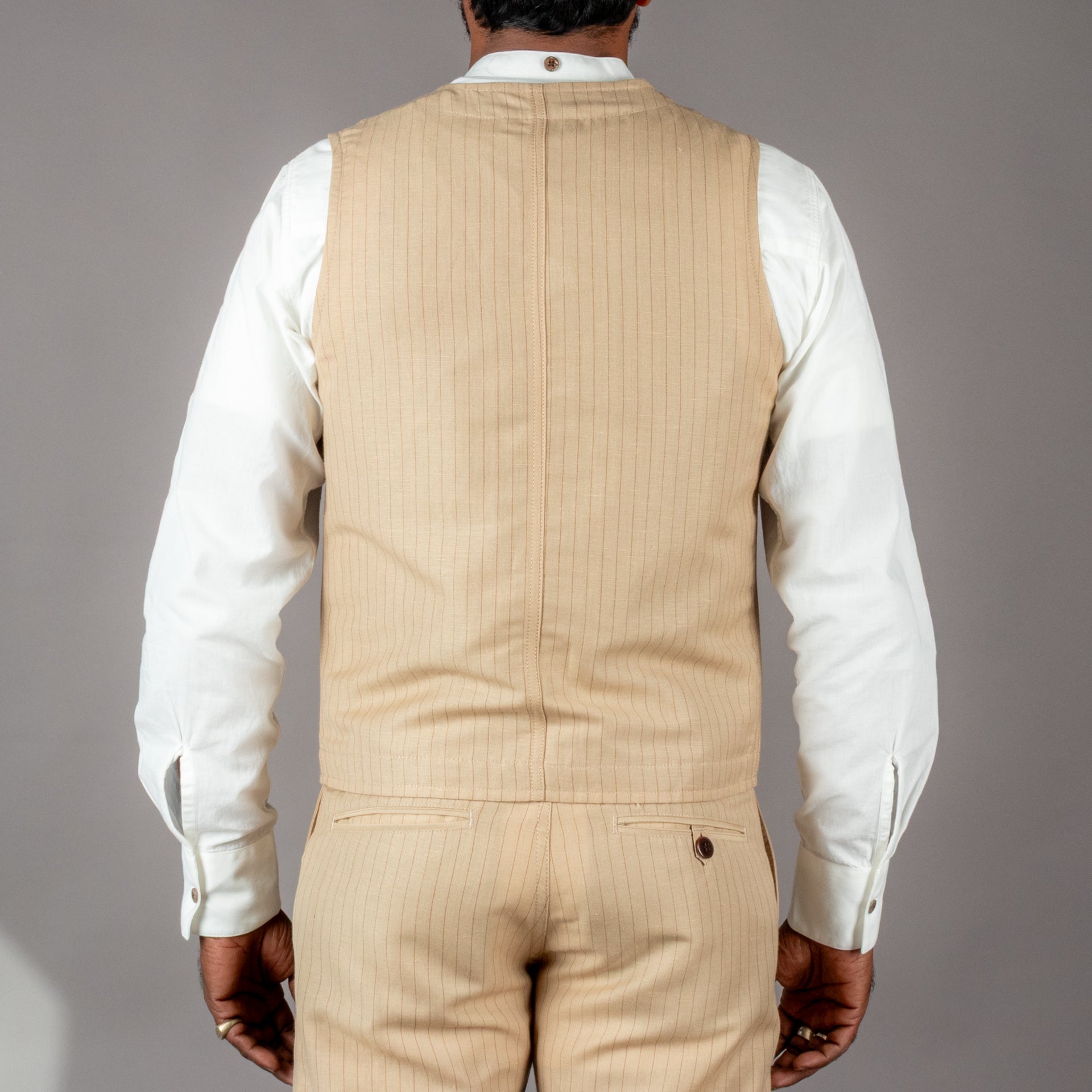 Pike Brothers1937 Roamer Vest Chicago SandGiletsBritish Parts Luzern