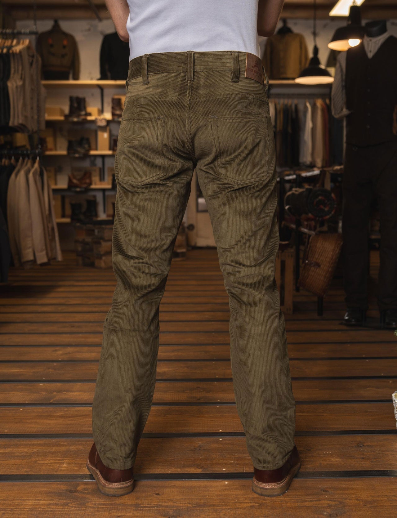 Pike Brothers1958 Roamer Pant Olive CordPantalonBritish Parts Luzern