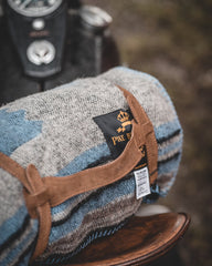 Pike Brothers1969 Chimayo plafond bleuCouverturesBritish Parts Luzern