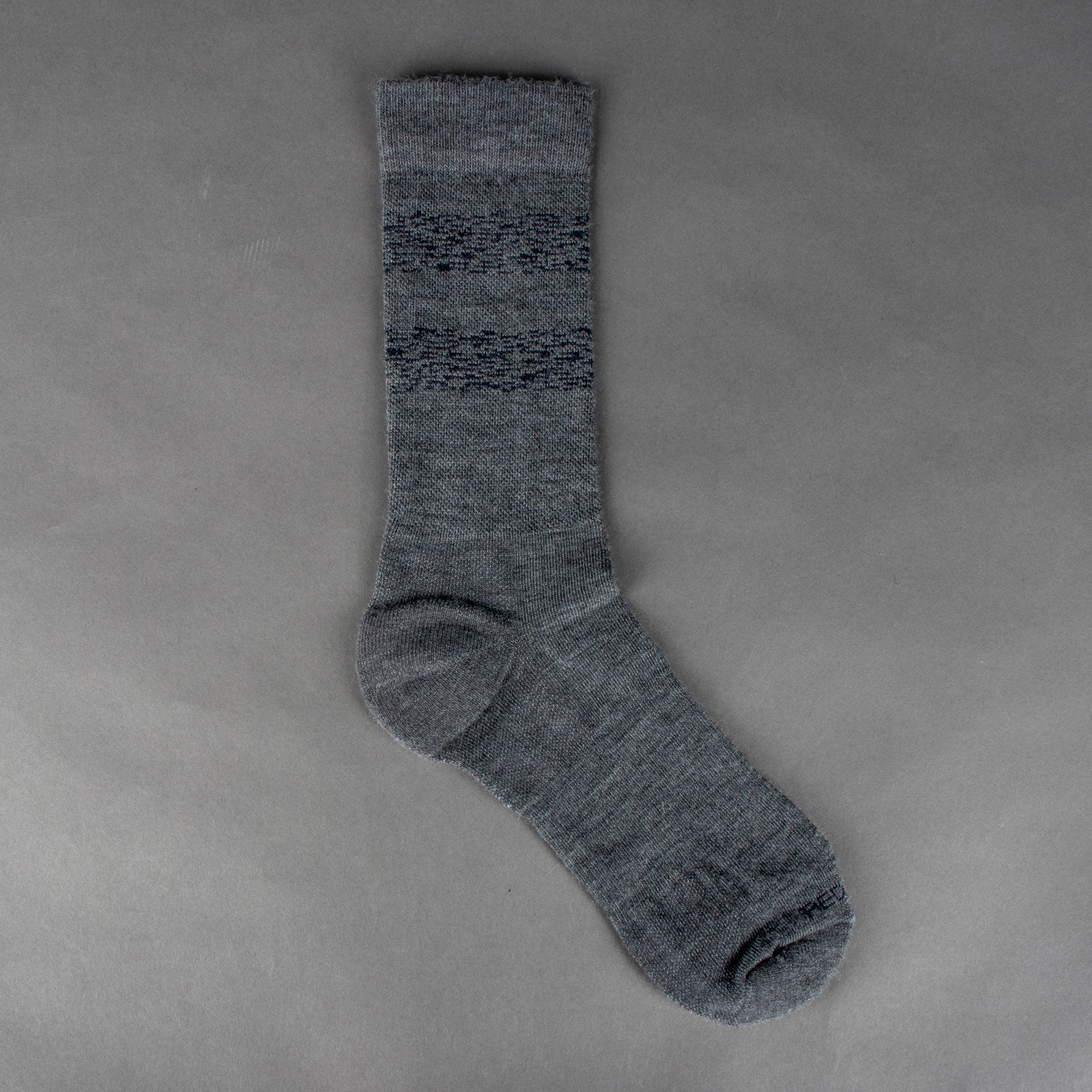 Red Wing ShoesWool Blend Striped Crew Chaussettes Gris/NavyChaussettesBritish Parts Luzern