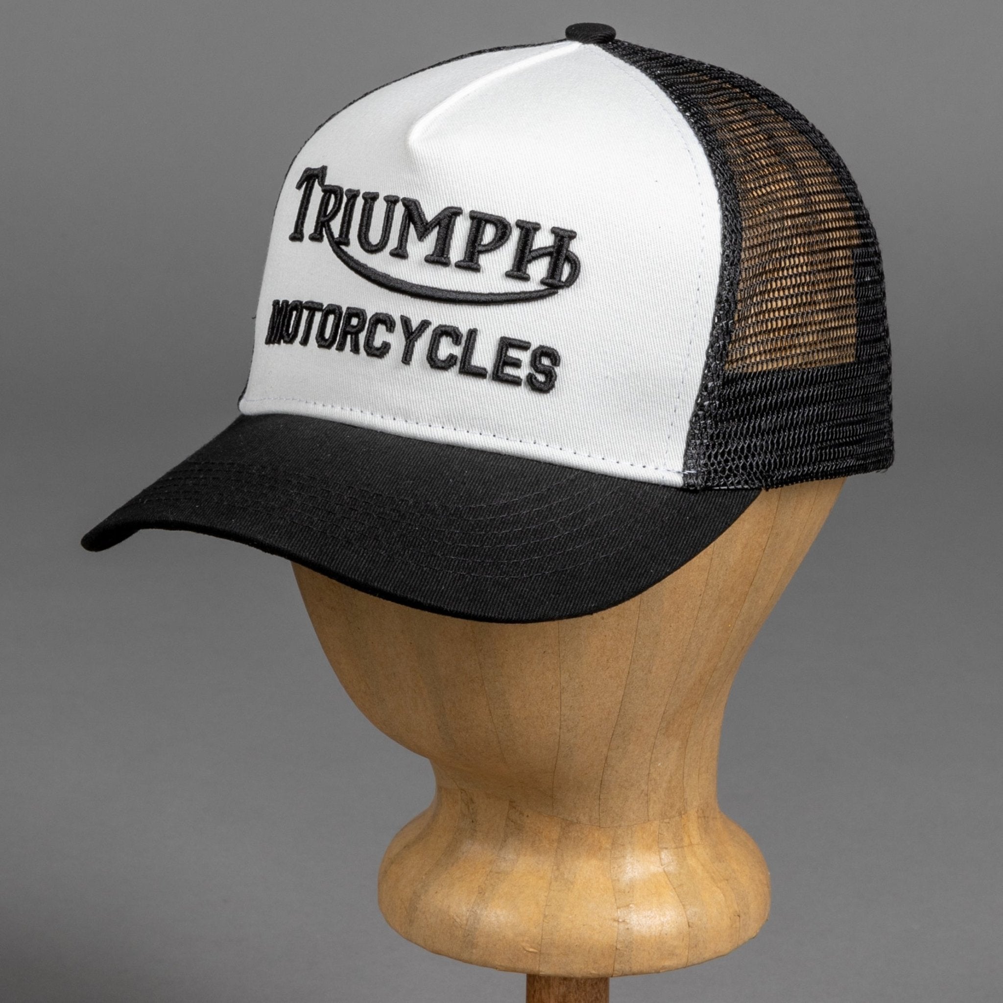 Triumph MotorcyclesOil Trucker Cap blancCasquette de camionBritish Parts Luzern