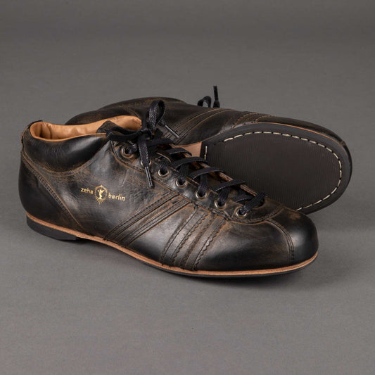 Zeha BerlinCarl Häßner - Liga - Black Wax UniChaussuresBritish Parts Luzern
