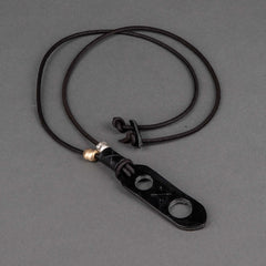 2 ArrowsPorte-lunettes Portaocchiali noirCollierBritish Parts Luzern