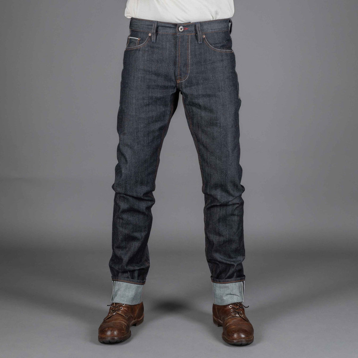 Pantalon en jean à manches bleuesPantalon en jean à manches bleues extra-étroit - Selvage blanc 12.5 ozPantalonBritish Parts Luzern