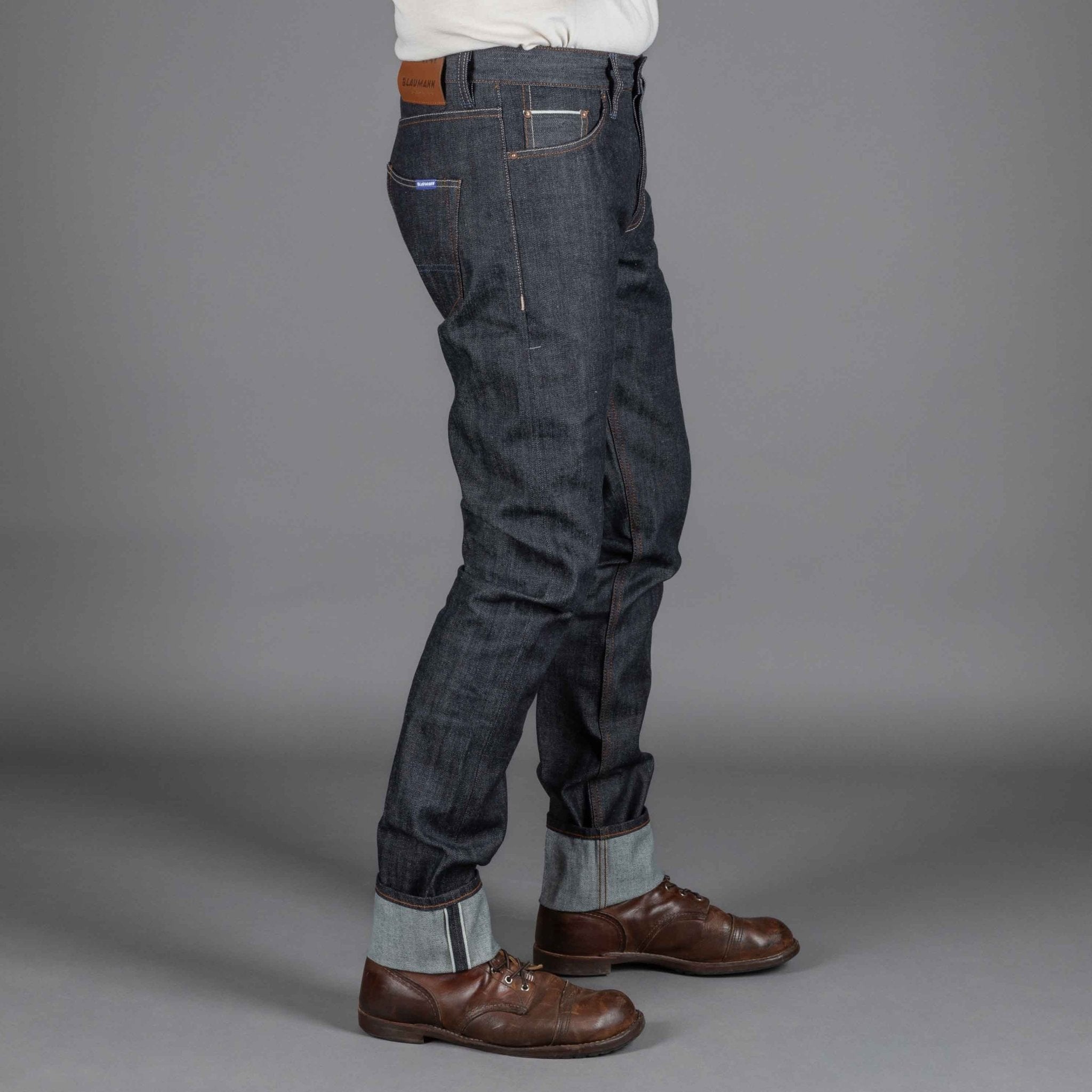 Pantalon en jean à manches bleuesPantalon en jean à manches bleues extra-étroit - Selvage blanc 12.5 ozPantalonBritish Parts Luzern