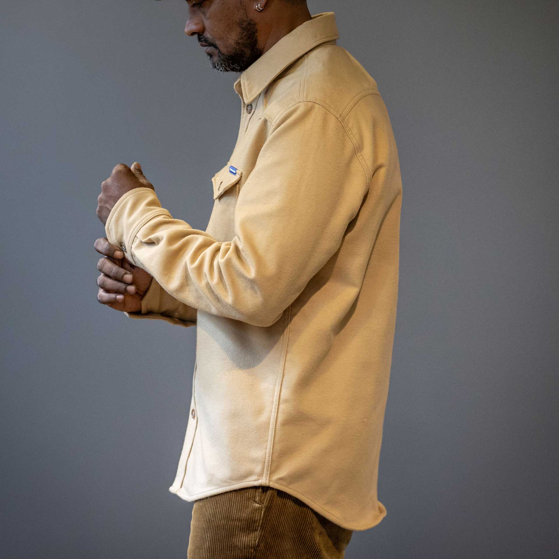 Chemise bleuePantalon en jeanChemise droite Moleskin BeigeChemiseBritish Parts Lucerne