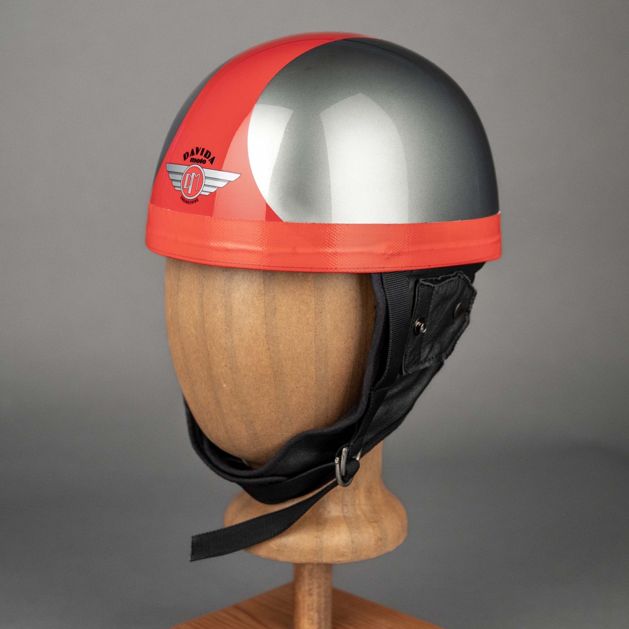 DavidaClassic Casque Argent RougeCasqueBritish Parts Lucerne