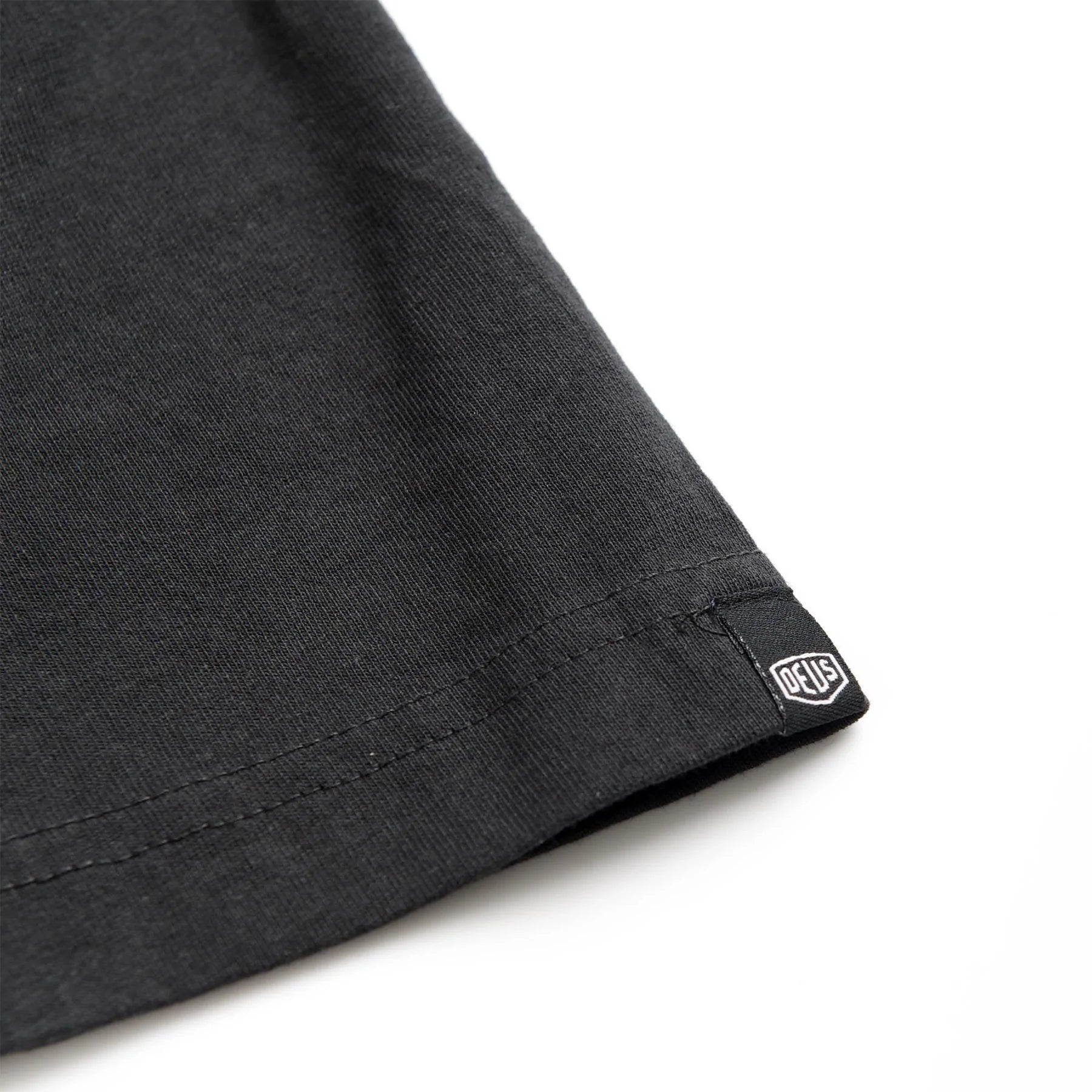 Deus Ex MachinaVenice Address Pocket T-shirt noirT-shirtBritish Parts Luzern