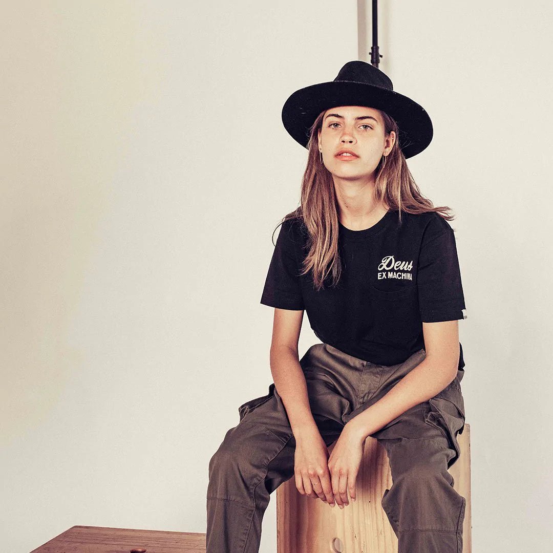 Deus Ex MachinaVenice Address Pocket T-shirt noirT-shirtBritish Parts Luzern