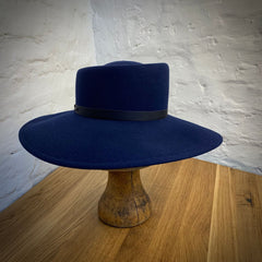 Diefenthal & Sohn1912 Duck Pond TintenblauHutBritish Parts Luzern