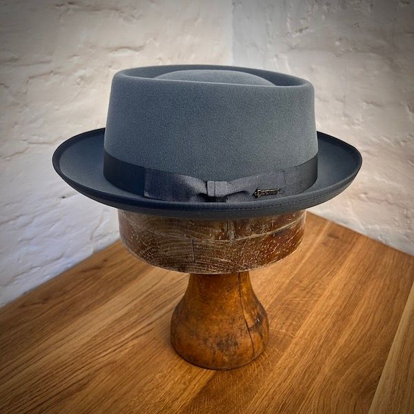 Diefenthal & Sohn1940 Pork Pie ErzHutBritish Parts Luzern