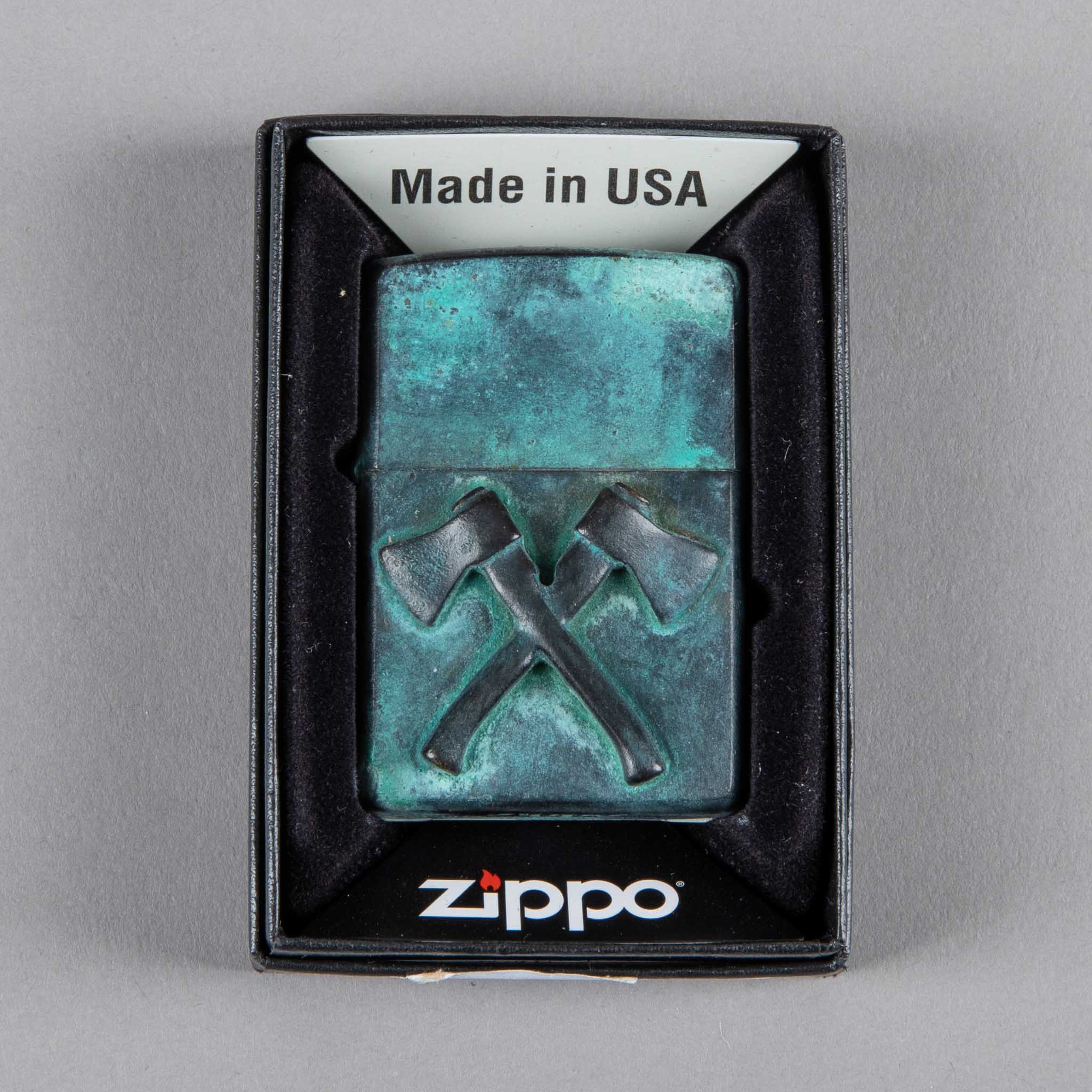 Bijoux finsZippo Axes bronze patinéBriquetBritish Parts Lucerne