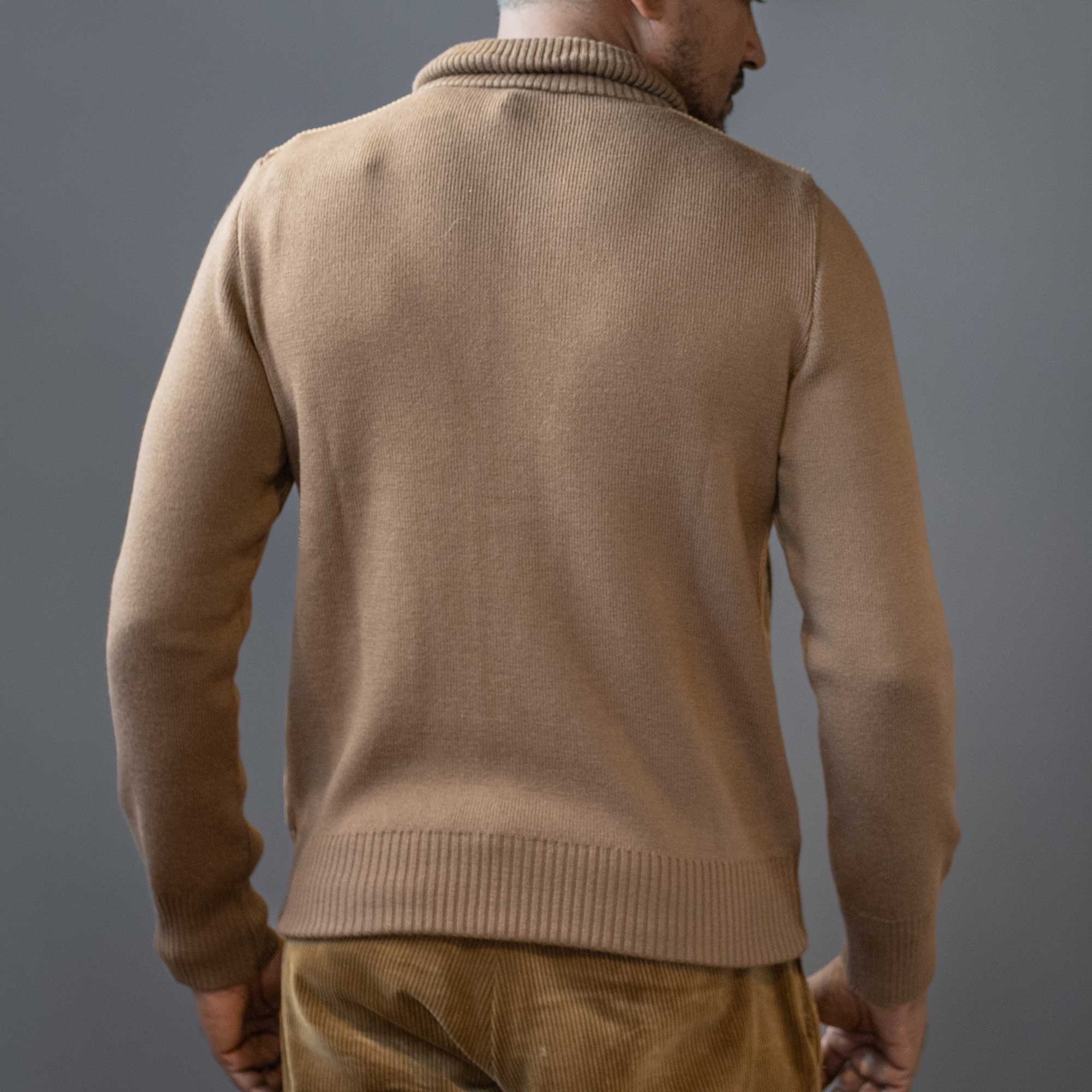 G.R.P.Buttons Jacket BeigeVeste en tricotBritish Parts Luzern