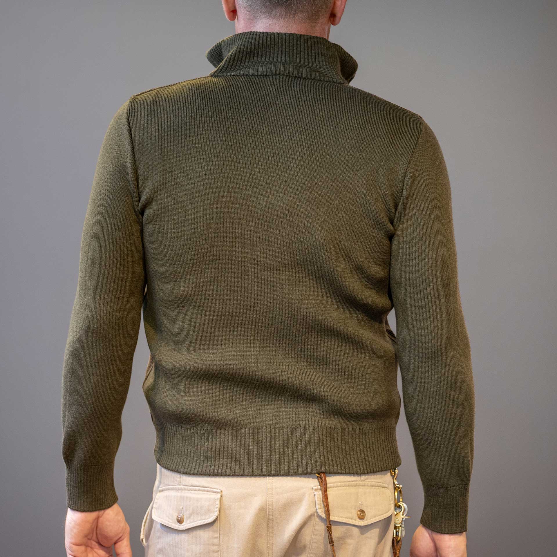 G.R.P.Buttons Jacket GreenVeste en tricotBritish Parts Luzern