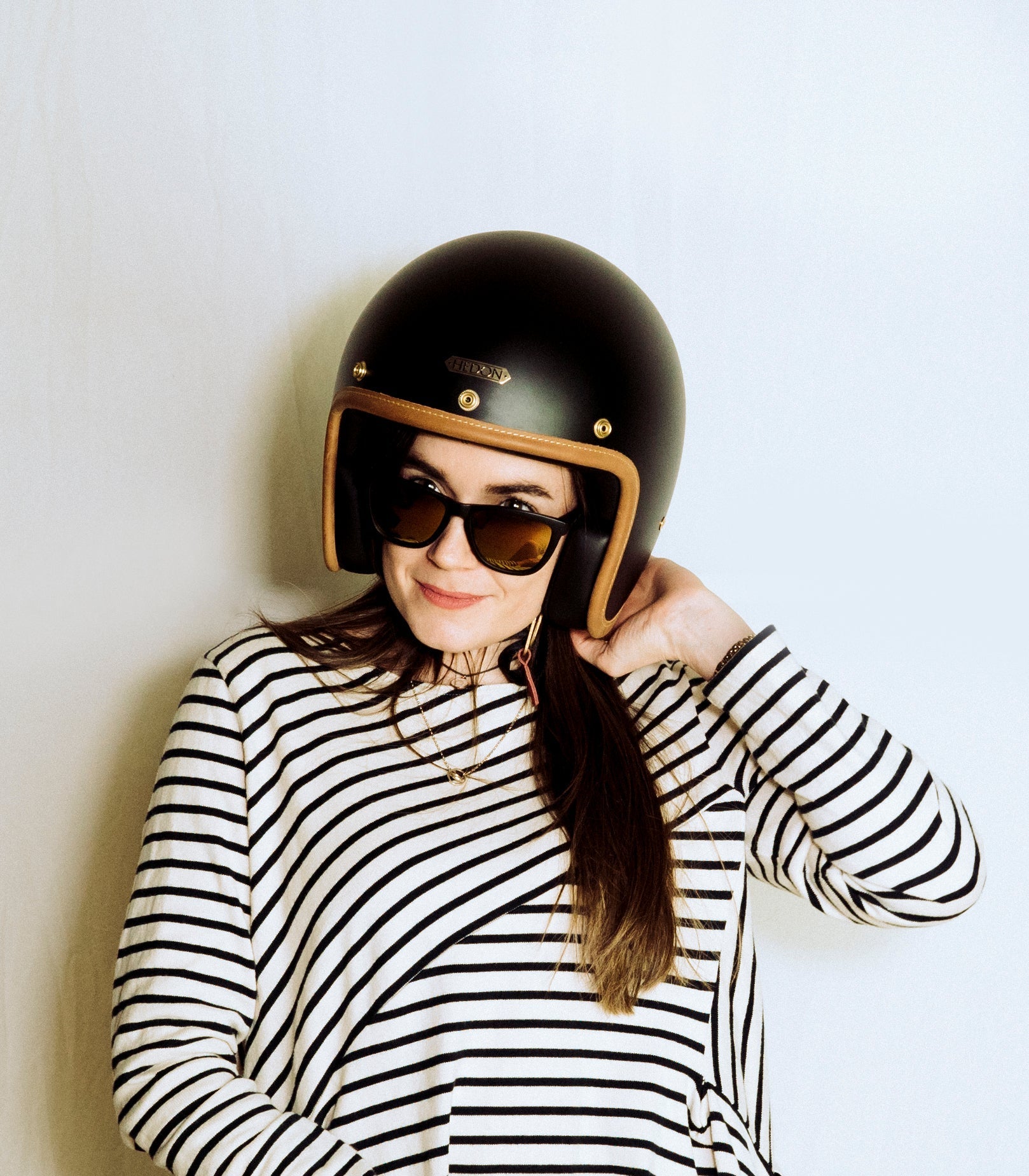 HedonHedonist Casque de moto Stable Black 22.06CasqueBritish Parts Luzern