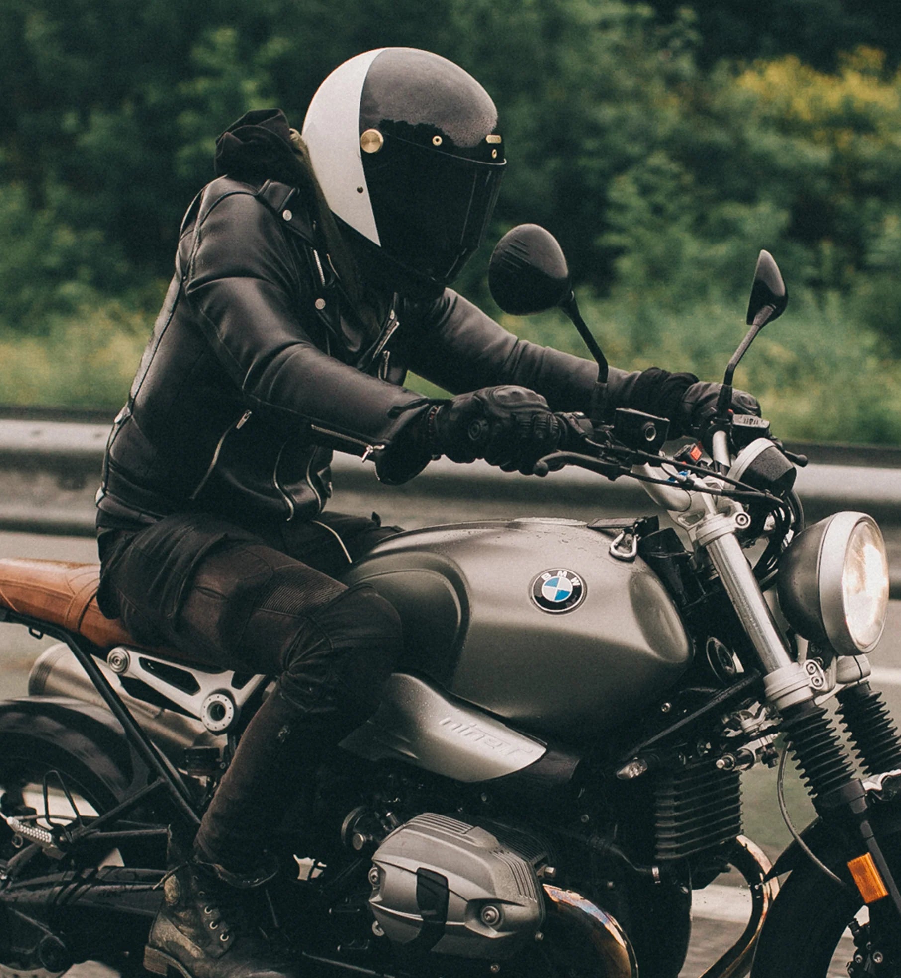 HedonHeroine Racer 2.0 casque moto Two - FaceHelmBritish Parts Luzern