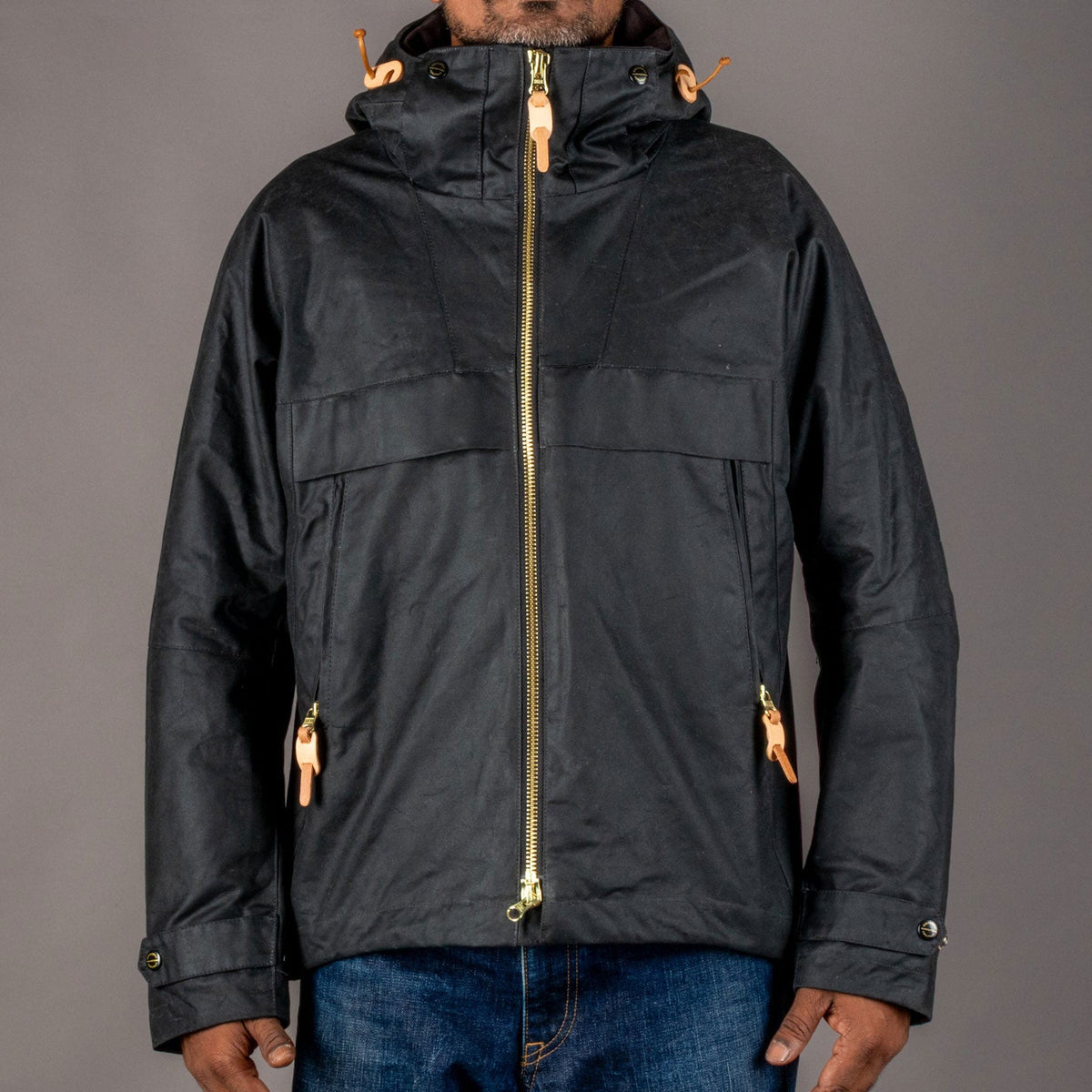 Manifattura CeccarelliVeste de trekking en wax noirVestesBritish Parts Lucerne