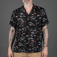 Micky OyeFish in a thrownet Hawaii ChemiseBritish Parts Lucerne