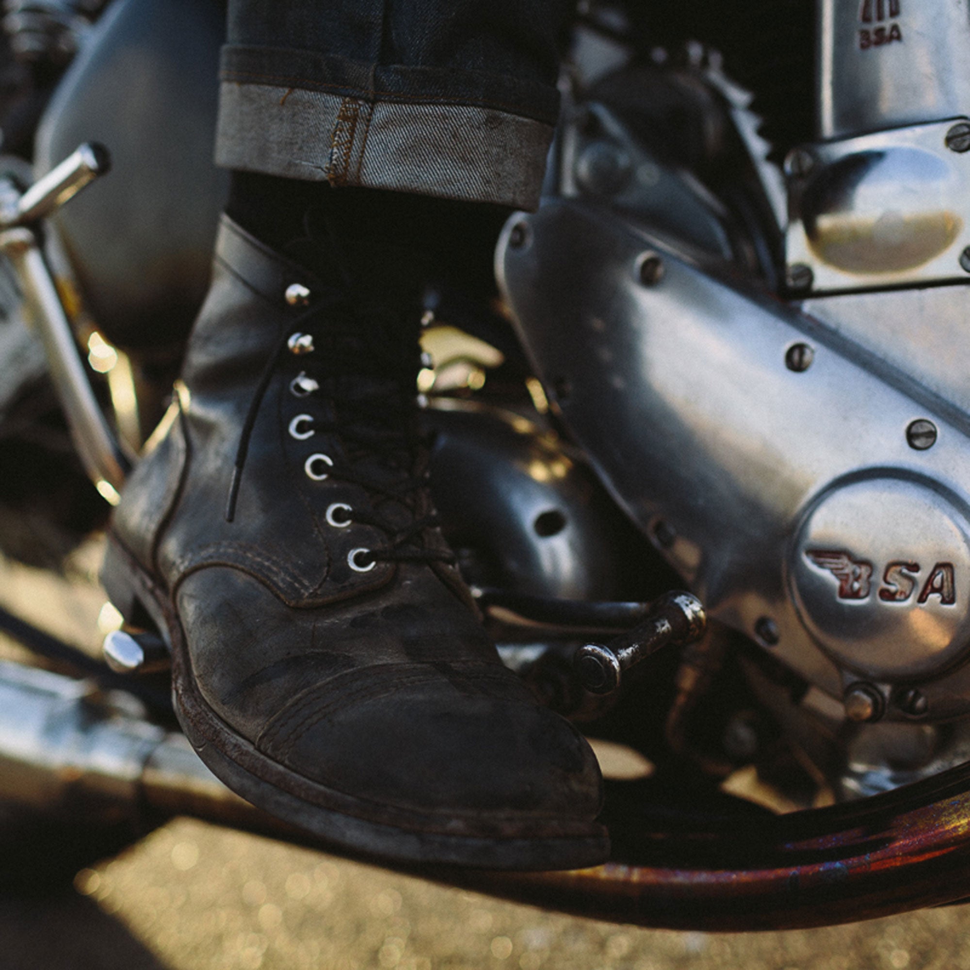 Red Wing ShoesIron Ranger 8084 Black Harness Chaussures pour hommesChaussures British Parts Lucerne