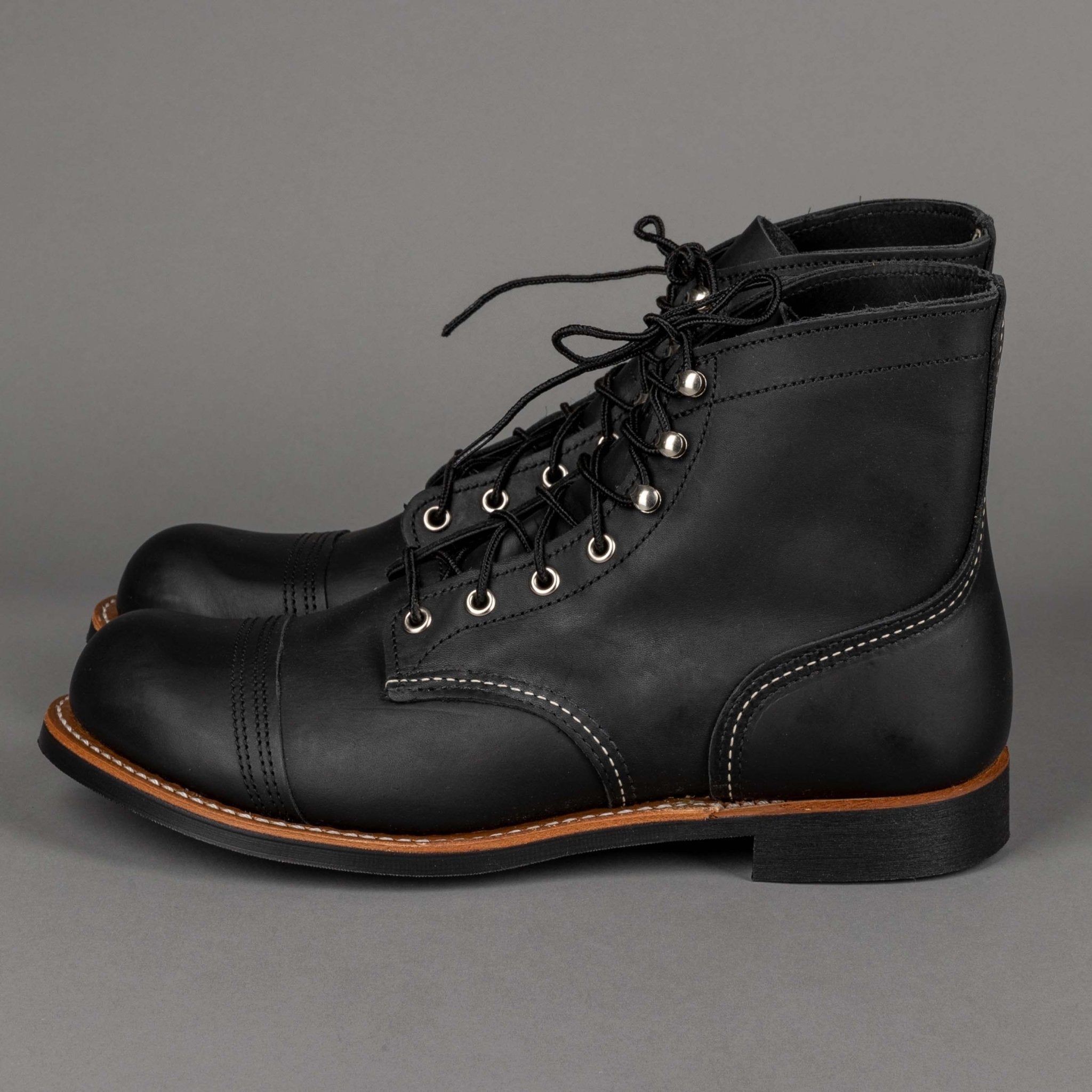 Red Wing ShoesIron Ranger 8084 Black Harness Chaussures pour hommesChaussures British Parts Lucerne