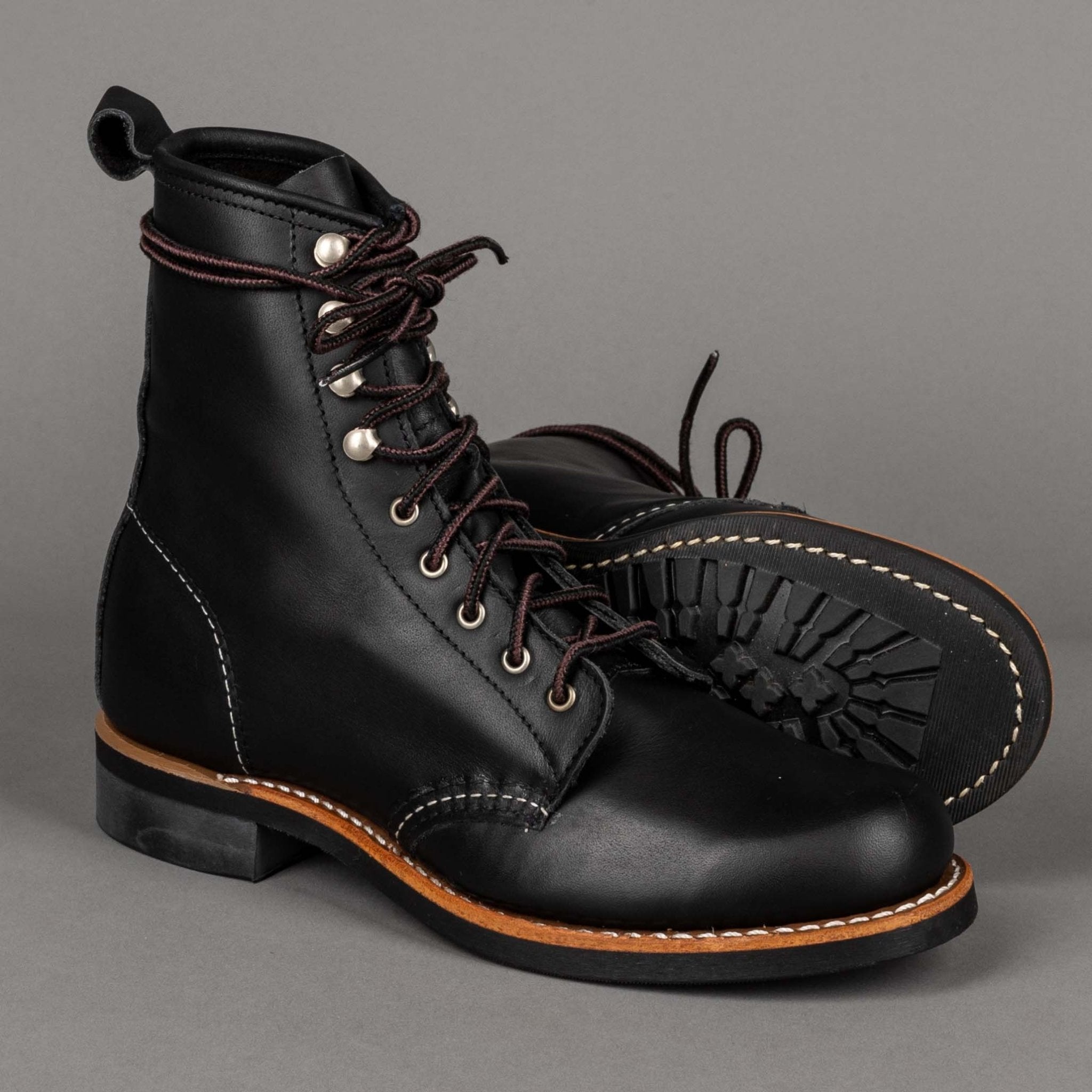 Red Wing ShoesSilversmith 3361 Black Boundary Chaussures pour femmesChaussures British Parts Lucerne