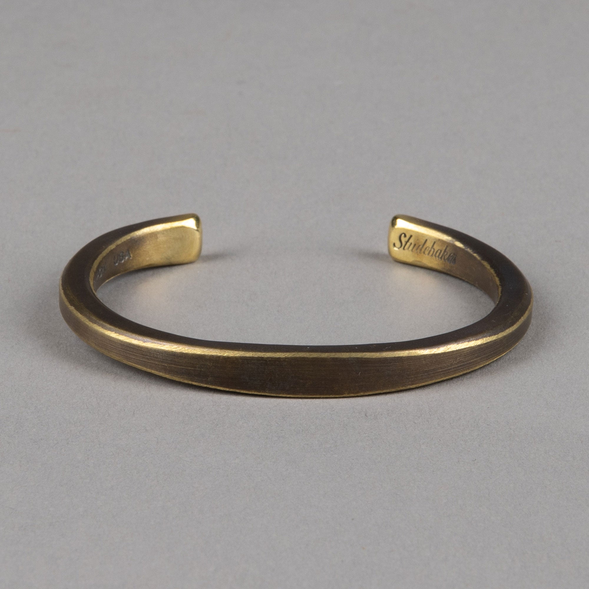 Studebaker Metals "Heavyweight Workshop" Cuff - Bracelet en laitonBritish Parts Luzern